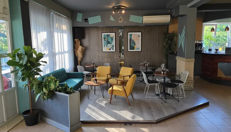 Modern Café Bar Interior Design Ideas