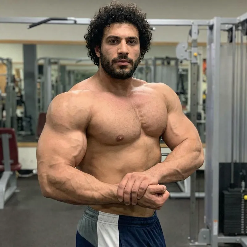 Unleash Your Shirtless Muscle Growth