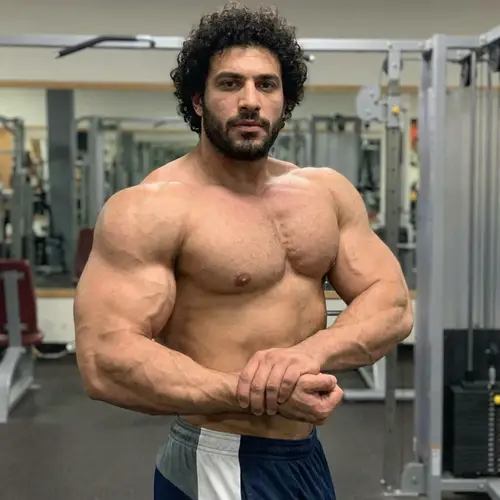 Unleash Your Shirtless Muscle Growth