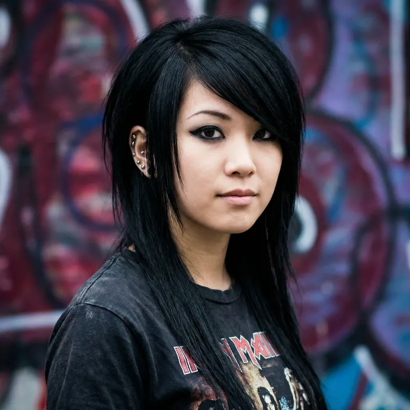 Beautiful Asian Emo Girl: Unique Style & Vibe
