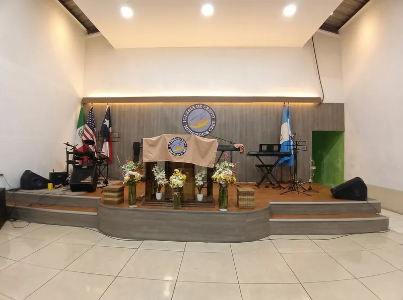 Bright and Attractive Home Designs