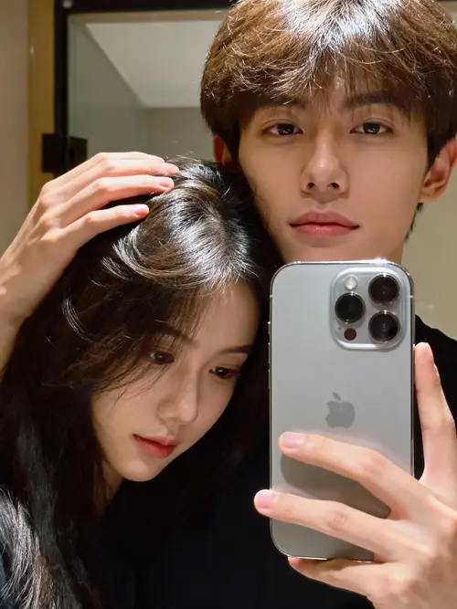 Romantic Mirror Moment: Couple's Sweet Embrace