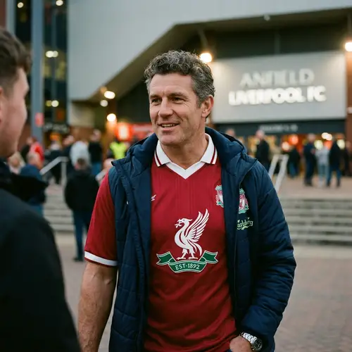 Eric Cantona Liverpool Shirt Image | Football Legend