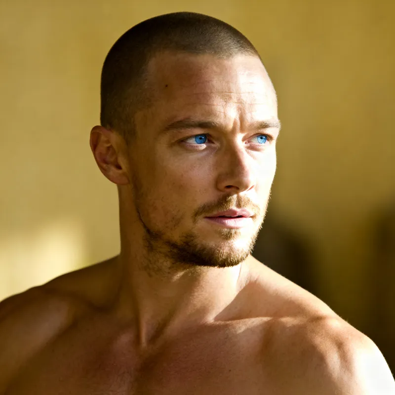 James McAvoy: Muscular 25-Year-Old Actor Profile