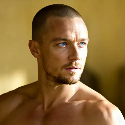 James McAvoy: Muscular 25-Year-Old Actor Profile