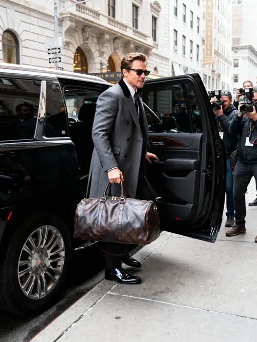 Celebrity Leaving Luxury Hotel in NYC