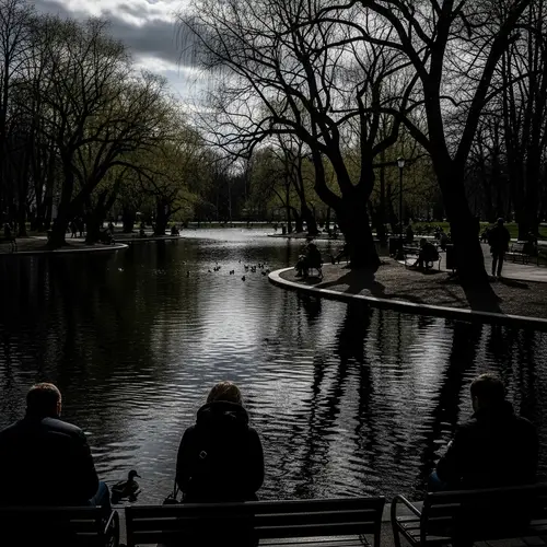 Patriarch's Ponds Moscow Noir Park - Moody Daytime Scene
