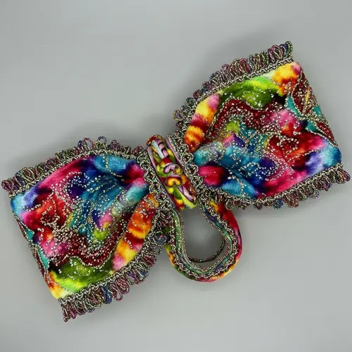 Colorful Kitschy Ribbon | Lush & Vivid Design