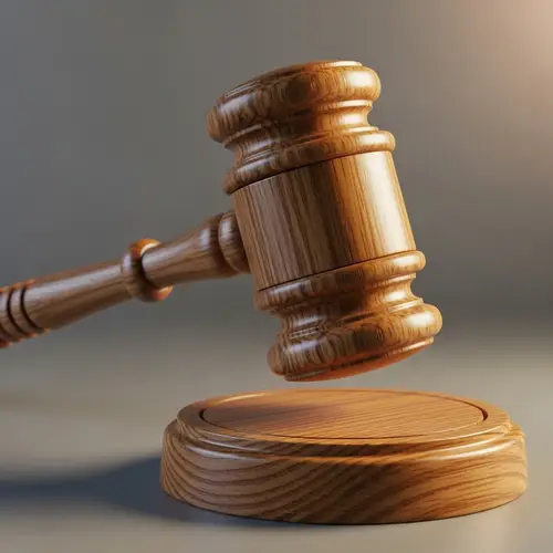 Traditional Oak Wood Judge's Gavel for Sale