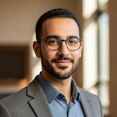 Tall Middle-Eastern Man | Age 30 | Glasses-Wearing