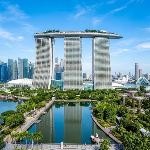 Marina Bay Sands Singapore | Architectural Marvel in Urban Sophistication