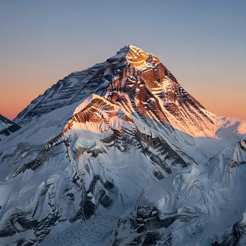 Breathtaking Sunrise View: Mount Everest Summit
