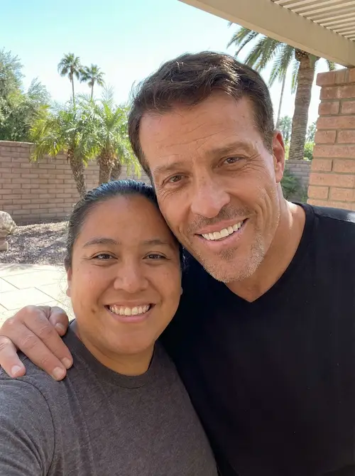 Selfie with Tony Robbins - Capture the Moment