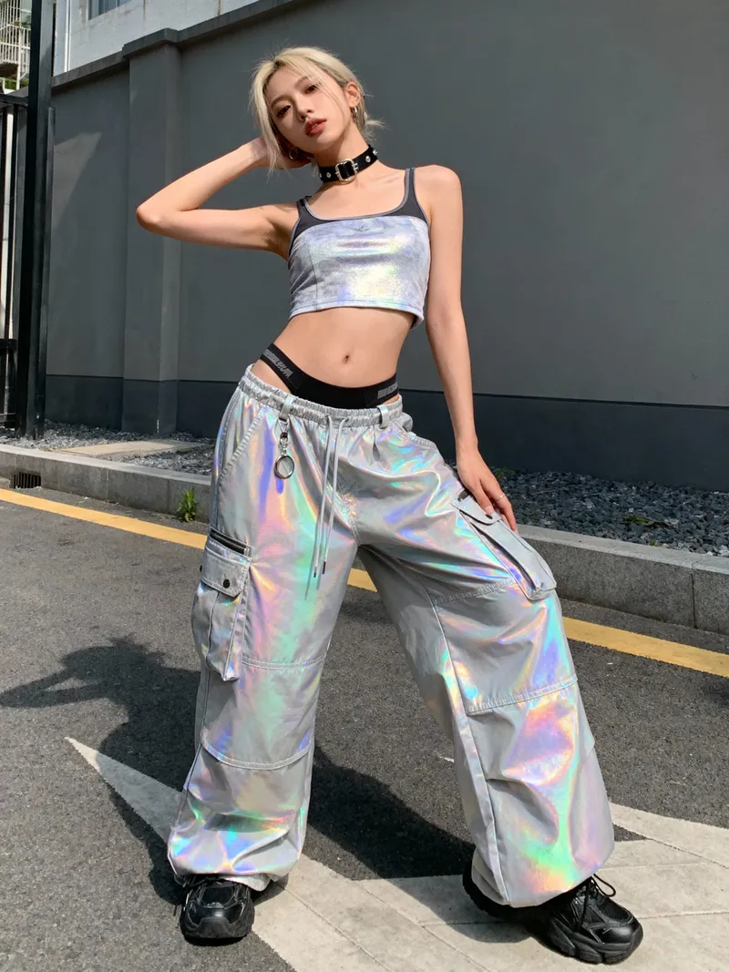 Y2K Aesthetic Fashion Trends: 2000s Styles