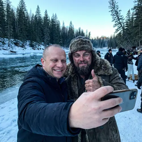 Epic Selfie with Hugh Glass: The Revenant Set Experience