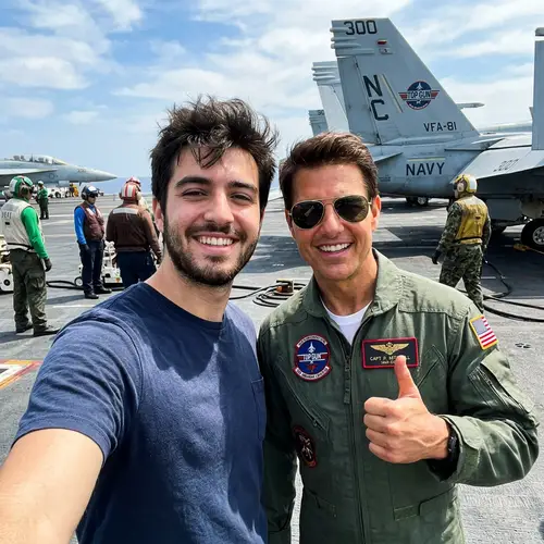Epic Selfie with Maverick from Top Gun
