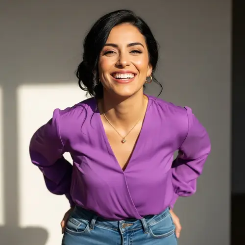 Cheerful Hispanic Woman with Radiant Smile | Positivity & Happiness