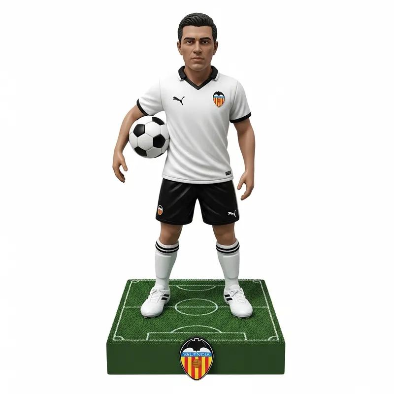 Valencia Club de Fútbol Mini Figurine - Pitimins Valencia Club de Fútbol Mini Figurine - Pitimins
