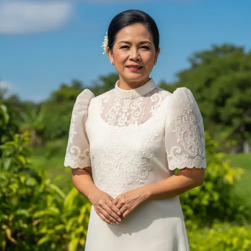 Traditional White Filipiniana Dress | Women's Clothing Style