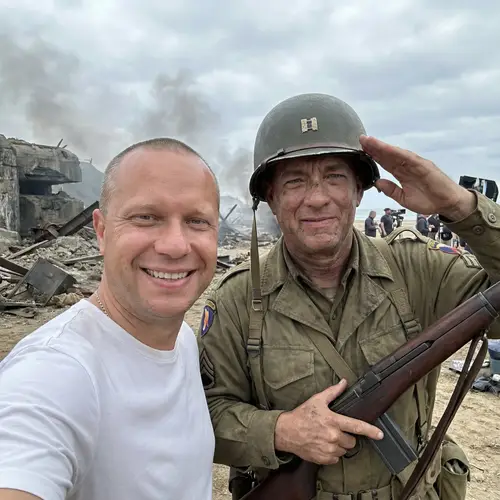 Epic Selfie with Captain John Miller | Saving Private Ryan