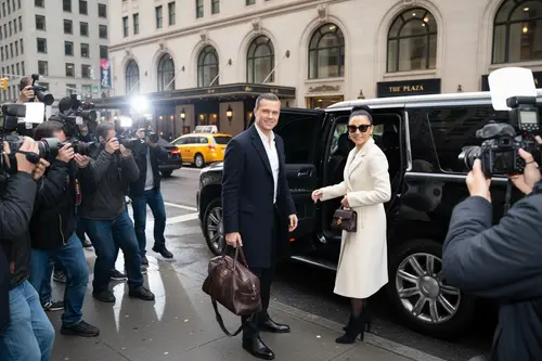 Celebrity Departure: NYC Luxury SUV Experience