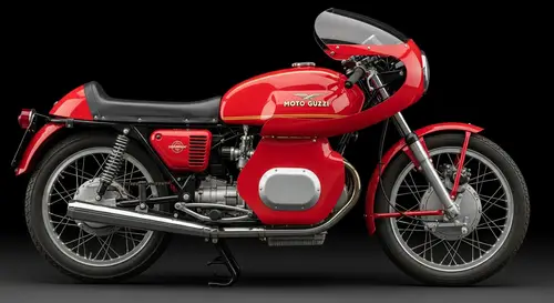 Vintage Moto Guzzi Le Mans Mk I | Aggressive Design Details