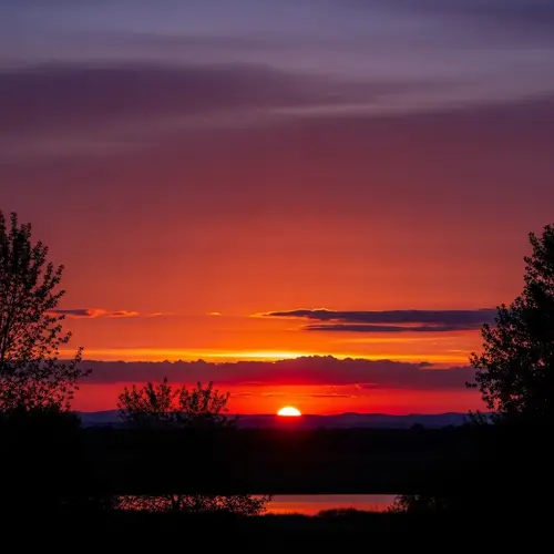 Captivating Sunset Scene: Red, Orange, Purple Sky