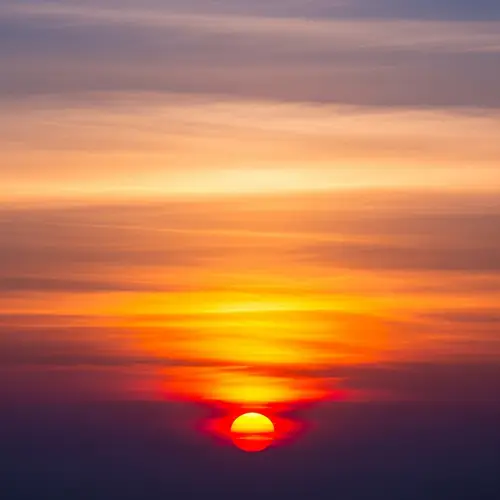 Stunning Sunrise: A Majestic Morning Sky | Golden Rays of Sun