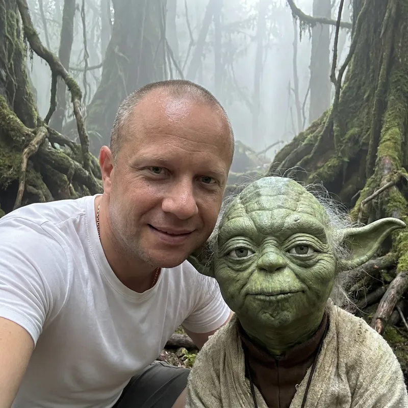 Selfie with Master Yoda in Dagobah Swamp