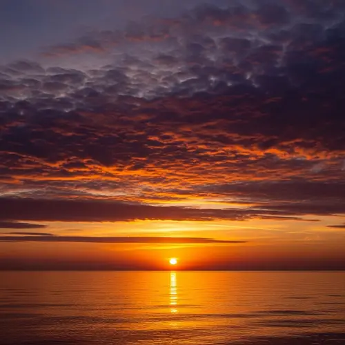 Breathtaking Twilight Sky: Tranquil Sunset Scene