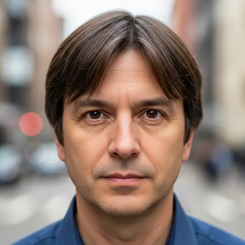 Stylish Man with Square Face and Brown Hair