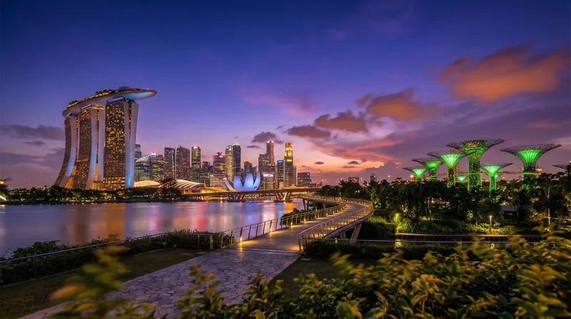 Singapore Skyline at Twilight: A Photography Masterpiece Singapore Skyline at Twilight: A Photography Masterpiece