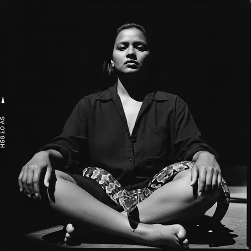 Chiaroscuro Photography: Woman with Snake