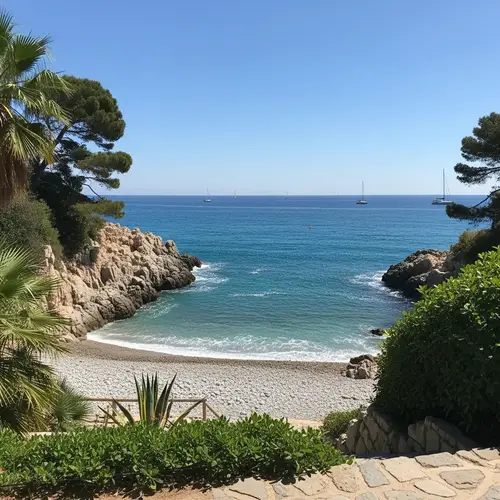 Plage du Bestouan: Tranquil Pebble Beach on the French Riviera