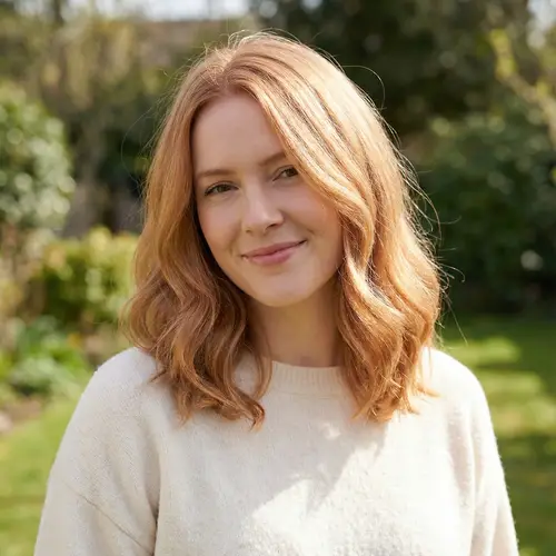Strawberry Blonde Hair: Transform Your Look