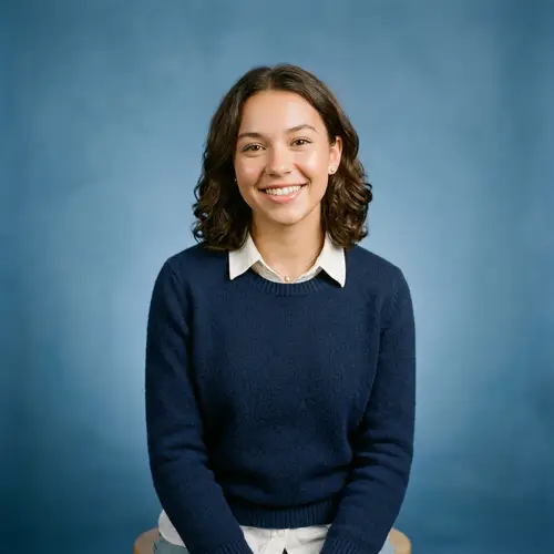 Yearbook Portraits in Casual Preppy Style