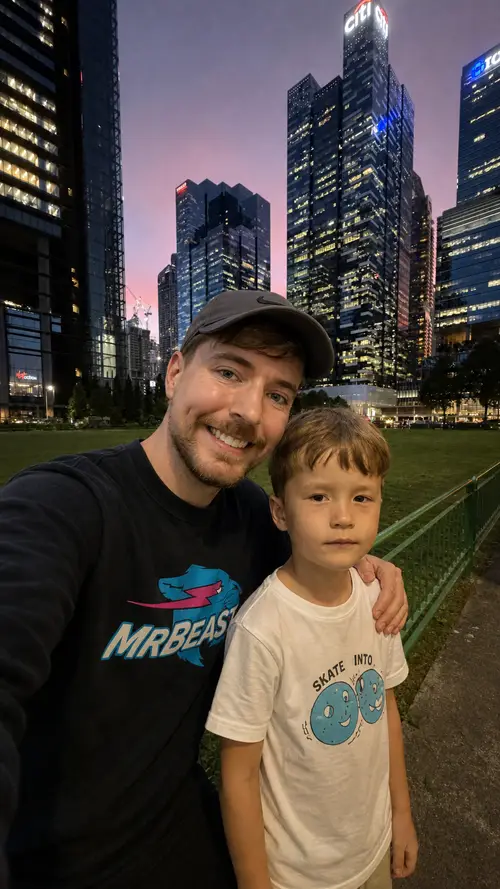 Selfie with Mr. Beast – Capture the Moment!