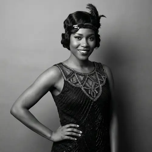 1920s Flapper Dress - Vintage Fashion for Black Woman
