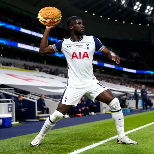 Kevin Danso's Unique Throw-In with Crab Cake