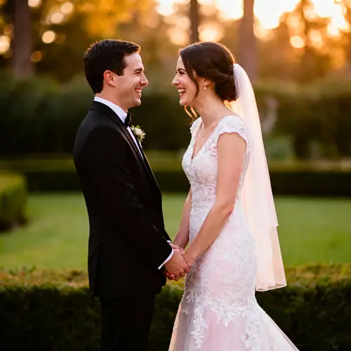 Elegant Wedding Photography: Golden Hour Bliss