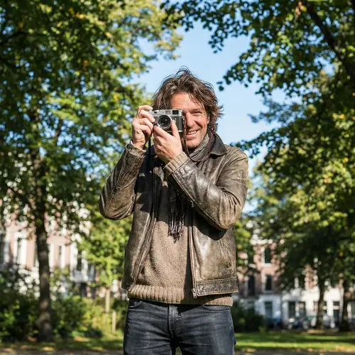 Moritz Hau: Inspiring Fashion Photographer Capturing Urban Nature