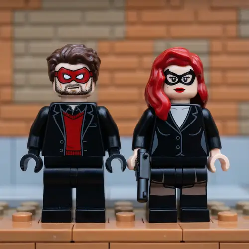 Scarlet Mask & Femme Fatale LEGO Minifigures