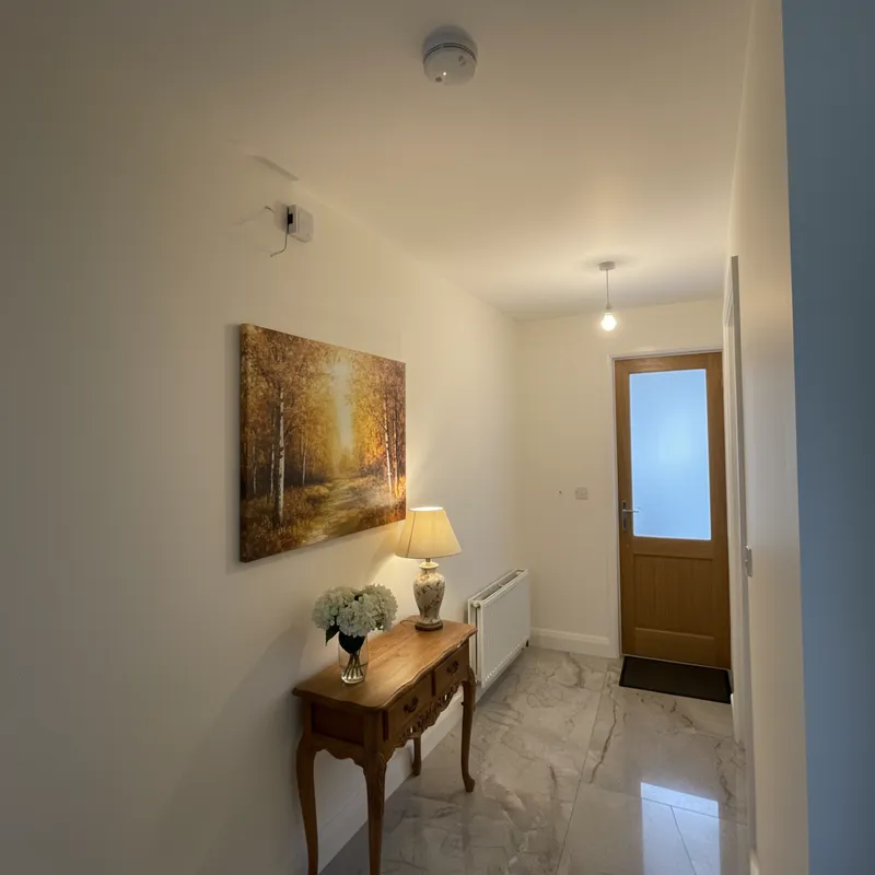 Warm and Inviting Hallway Decor Ideas