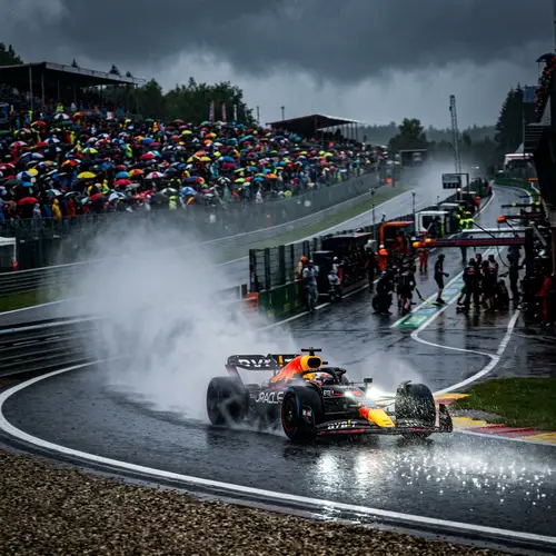 F1 Car Racing in the Rain: Speed and Spectacle