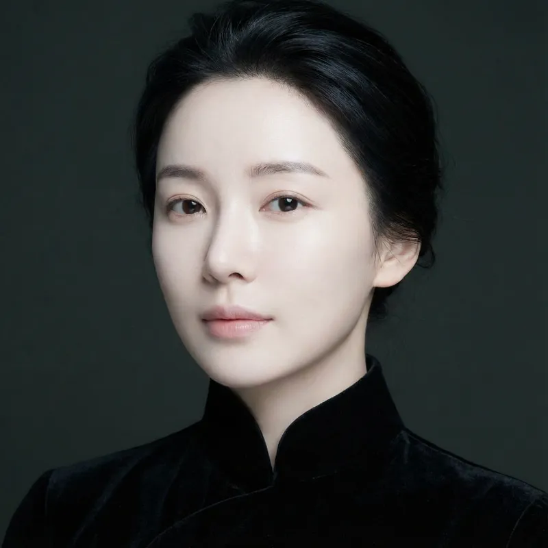 Elegant Model Portrait in Parisian Café