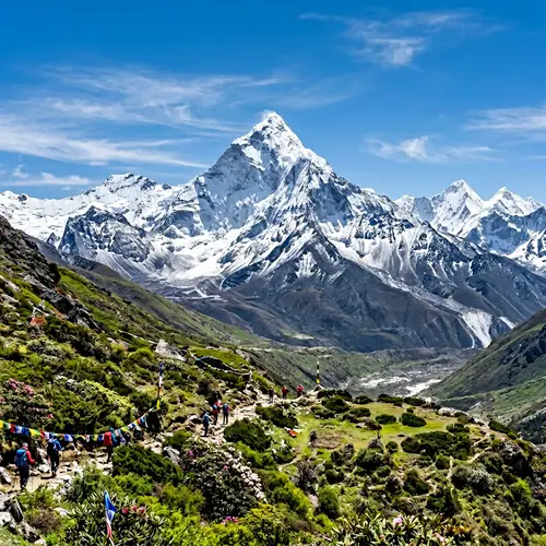Majestic Mount Everest Panoramic Landscape
