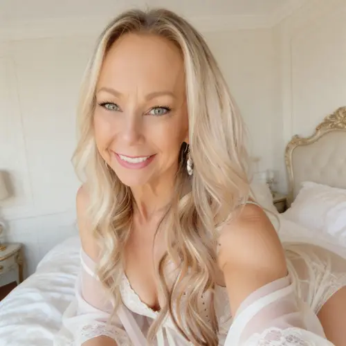 Elegant Boudoir Photography for Sophisticated Aesthetics