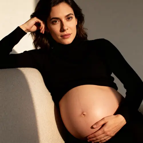 Realistic Pregnancy Belly Photo Editing Service