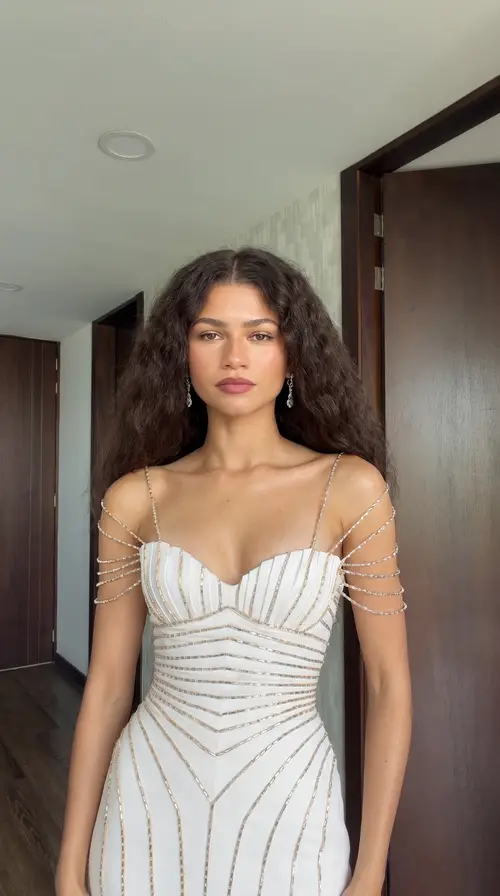 Transform Your Image with Zendaya's Stunning Look