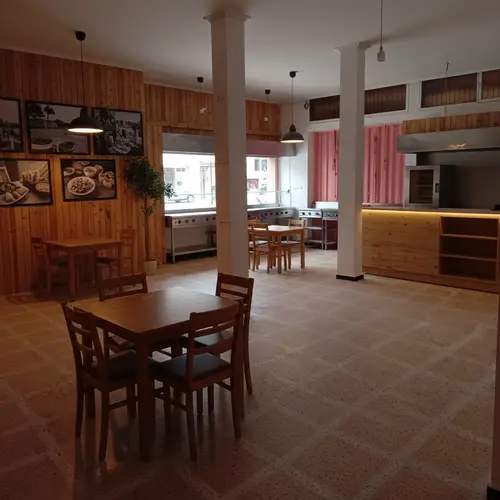 Mini Restaurant Design with Open Kitchen Concept